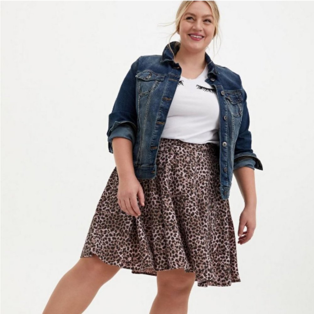 Torrid Leopard MINI TWILL PLEATED SKATER SKIRT SIze 3